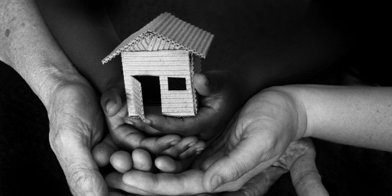 Seminar "Overcoming invisible barriers: Volunteering with homeless"